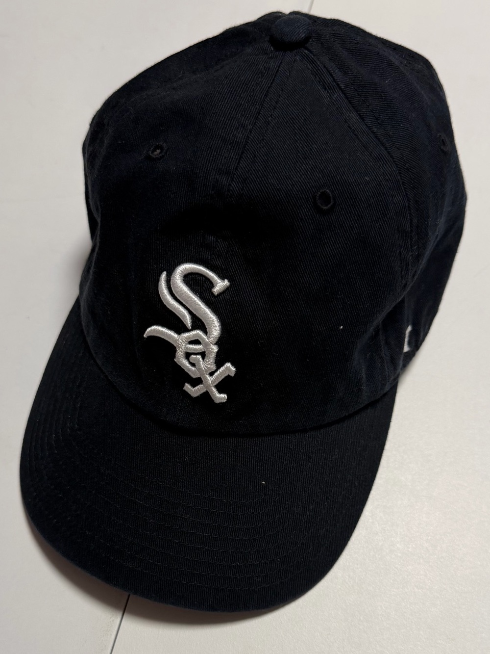 Chicago White Sox black adjustable dad hat